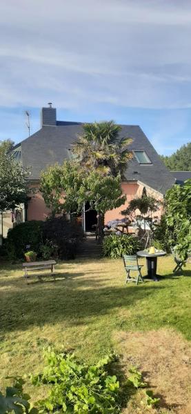 La Maison Rose - avec grand jardin clos à 300m de la mer
